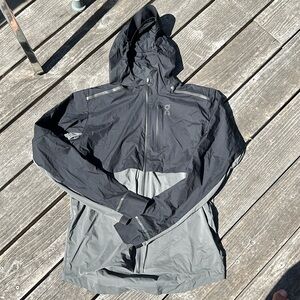 On running men’s sz L Weather Jacket NWOT